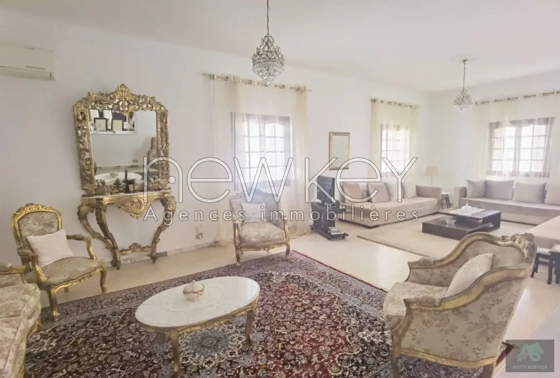 villa de 240m² sur un terrain de 1050m²
