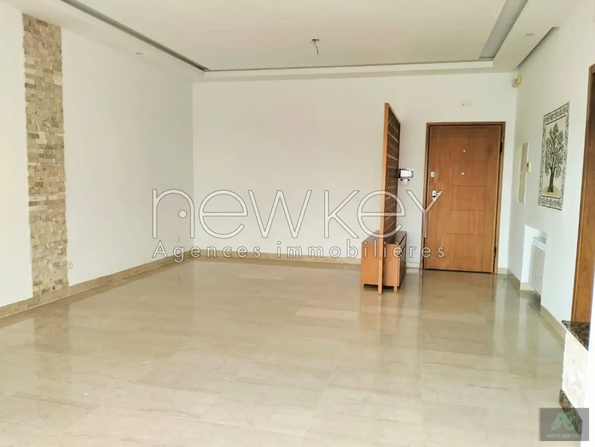 Magnifique Appartement S3 avec vue dégagée à vendre aux Jardins de Carthage