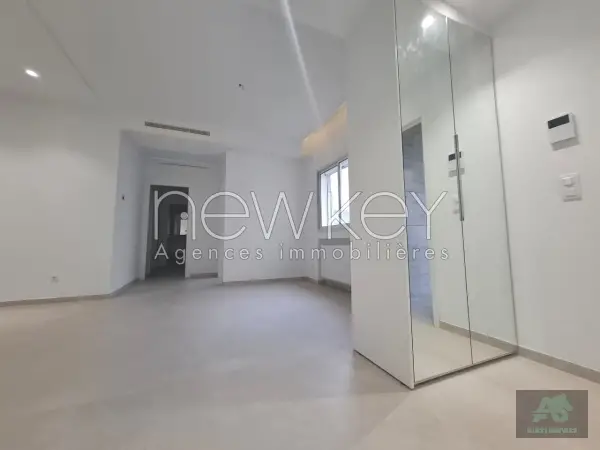 Un Appartement S+2 à louer à La Soukra